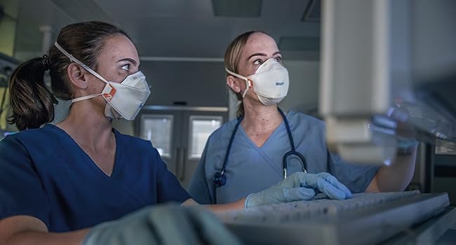 healthcare women workers wearing breathable niosh n95 in canada